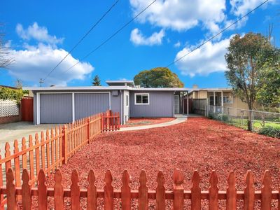 2812 Illinois St, East Palo Alto, CA, 94303