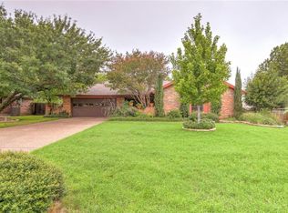 1508 Hemphill Dr, Cleburne, TX 76033