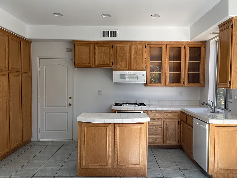 1510 Shaffer Ct — Photo 4
