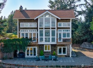 29736 Sandridge Rd, Ocean Park, WA 98640
