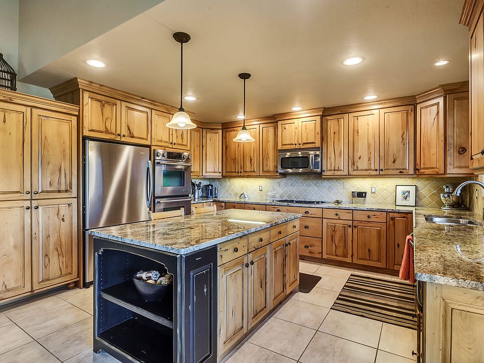 1st image of 12193 S Pettersenbluff Dr