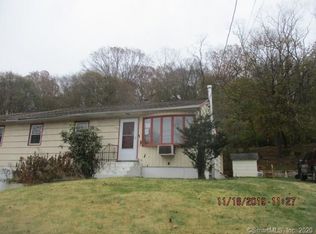 142 Borrmann Rd, East Haven, CT 06512