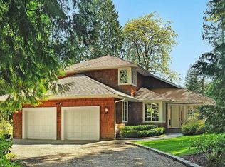 9891 NE Day Rd E, Bainbridge Island, WA 98110