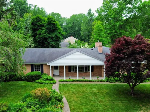 404 Pasadena Dr, Erie, PA 16505