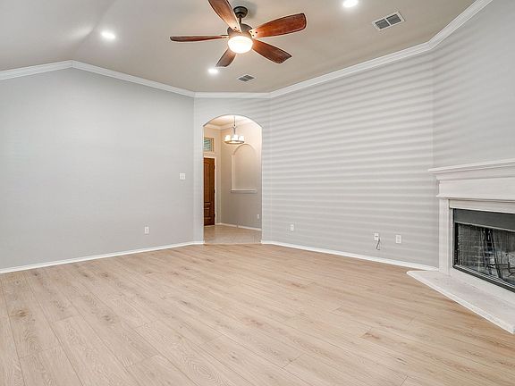 5th image of 11608 Champion Creek Dr