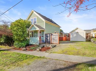 1818 Lawrence St, Port Townsend, WA 98368