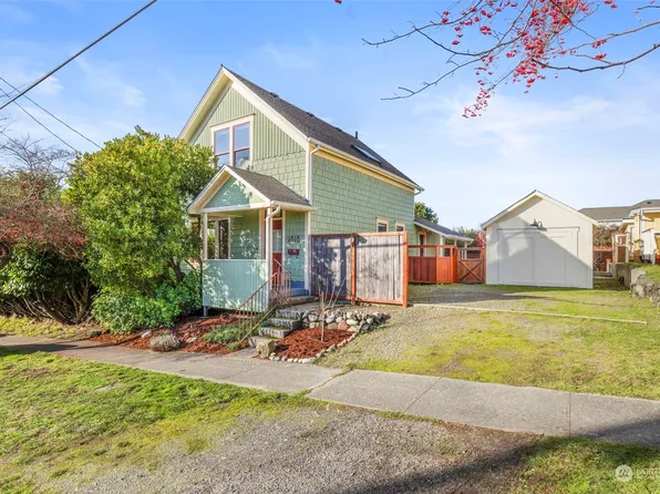 1818 Lawrence Street, Port Townsend, WA 98368