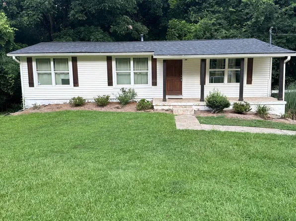 114 Robinhood Dr, Woodstock, GA 30188