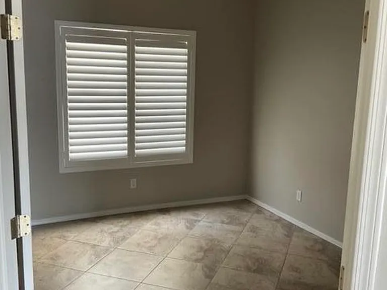 1015 S Val Vista Dr #33 — Photo 9