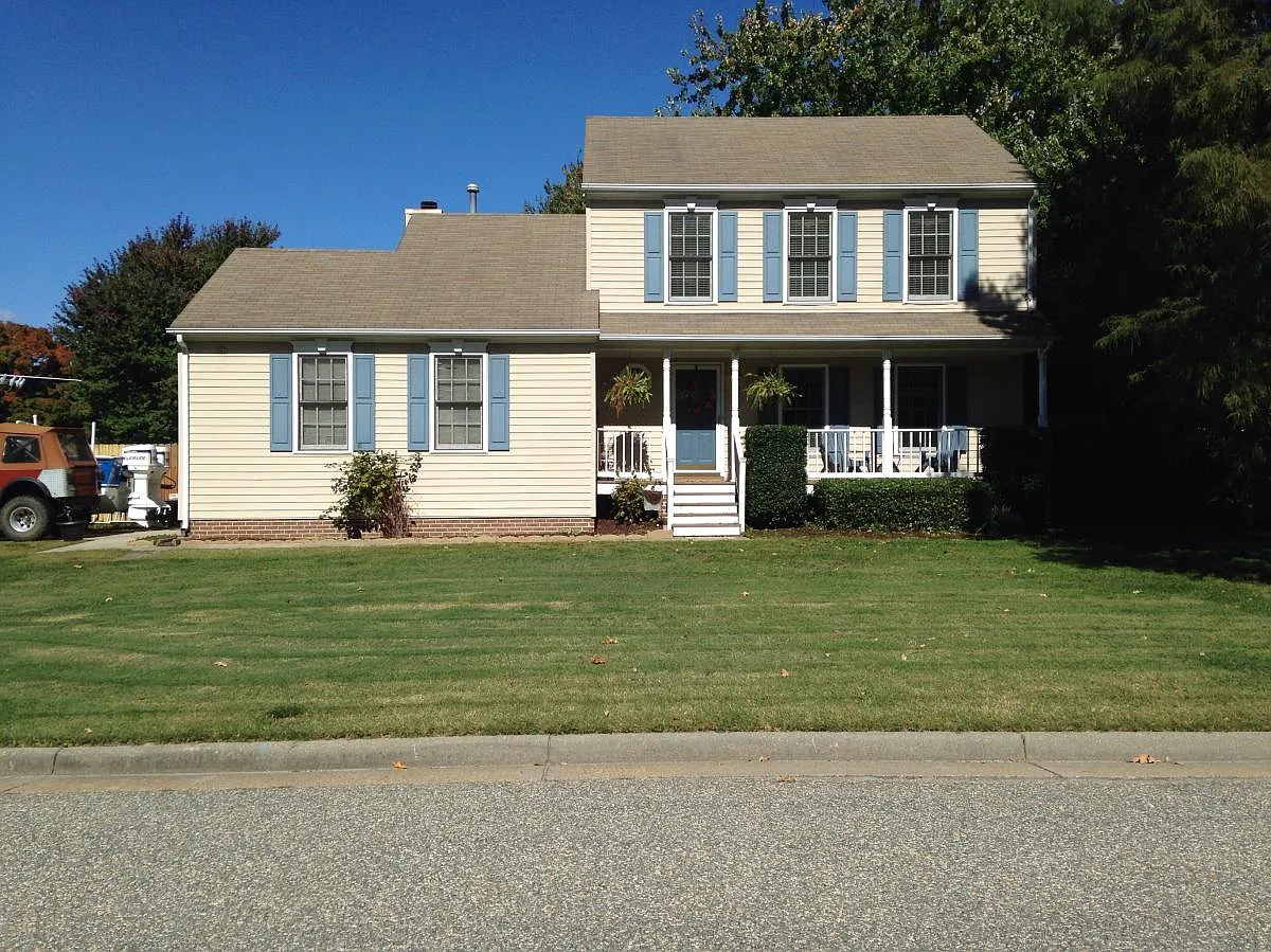 115 Saddle Drive — Photo 1