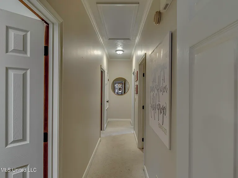 214 Ramblewood Dr — Photo 20