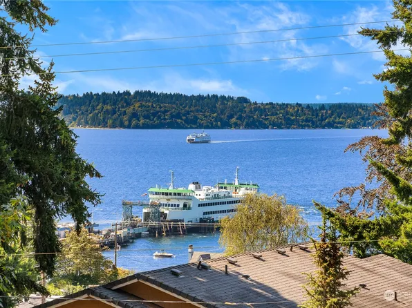 8636 Fauntleroy Place SW, Seattle, WA 98136
