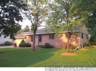 9552 Quaker Ln N, Maple Grove, MN 55369