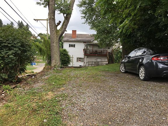 3rd image of 609 Madison St Fl Ground