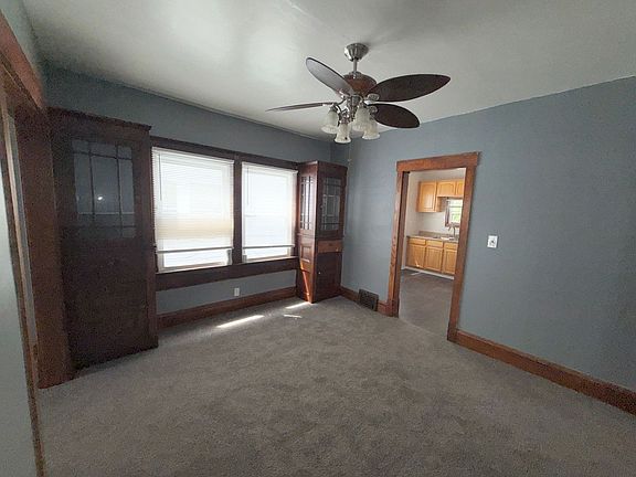 4th image of 2646 E 122nd St #1