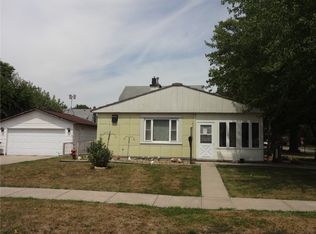 701 Court Ave, Marengo, IA