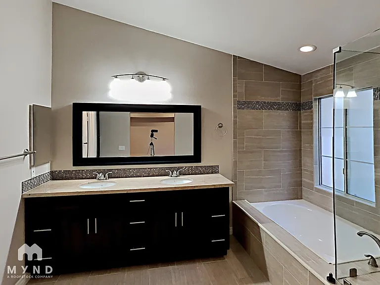 5117 Renaissance Ave #C — Photo 22