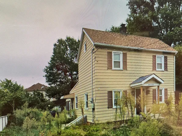 37 De Pew Place image 1 of 3