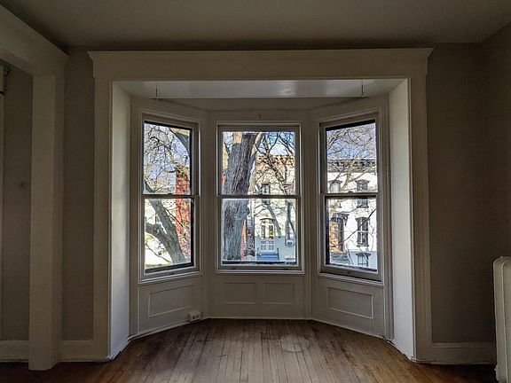 2nd image of 220 Elm St #2