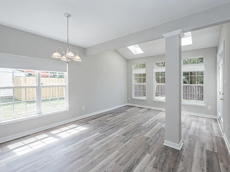 9520 Meredith Creek Ln — Photo 8