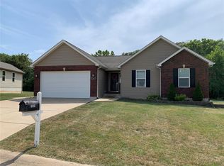 1664 Bermuda Dr, Festus, MO 63028