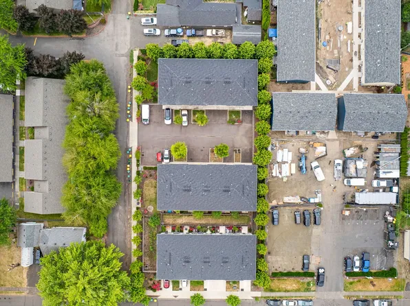 2832 22nd Ave Unit 15, Forest Grove, OR 97116