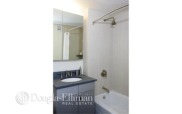 Rented by Douglas Elliman | media 28