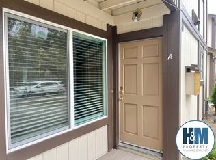 50 Locust Ave, Hollister, CA 95023