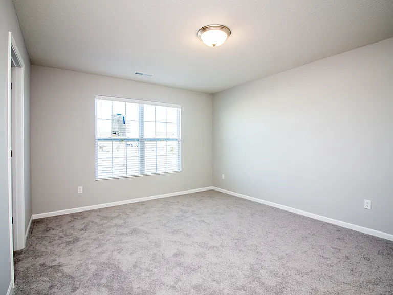 1003 W Hamilton Rd N — Photo 30