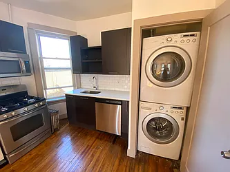 Rented by Premier Metro Realty Corp