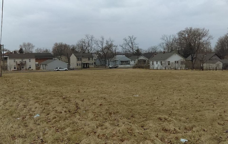1st image of 616 N Winchester Ave
