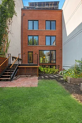 Sold by Engel and Völkers Brownstone Brooklyn | media 7
