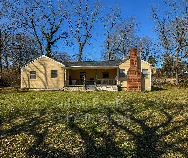 103 Hunt Ave