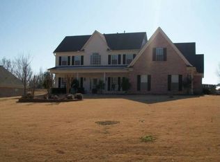 13859 Whispering Pines Dr, Olive Branch, MS 38654