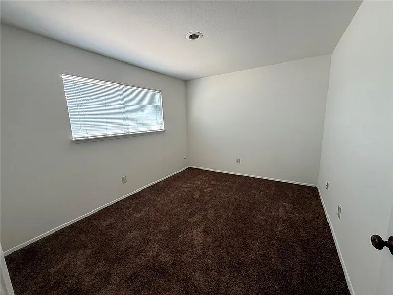 8050 Sands Point Dr #C — Photo 7