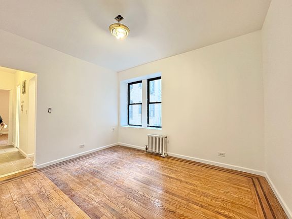 3rd image of 2825 35th St APT 1A
