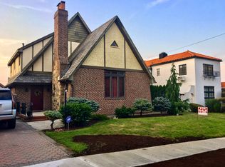 16633 14th Ave, Whitestone, NY 11357