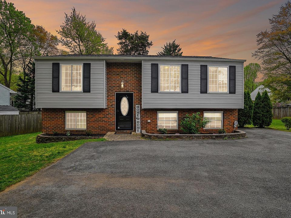 1st image of 373 Blossom Tree Dr