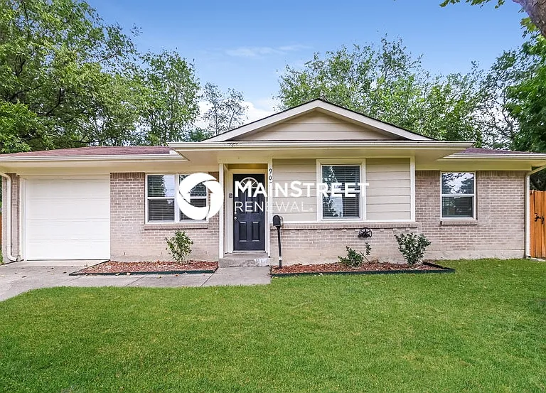 907 Edgefield Cir — Photo 1