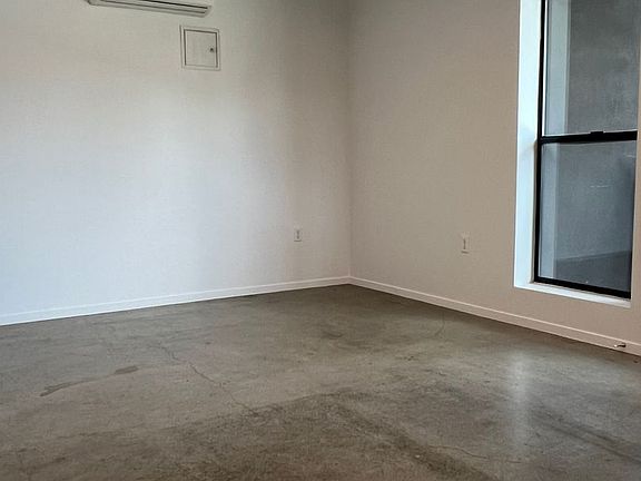 4th image of 3233 Kemper St APT 226