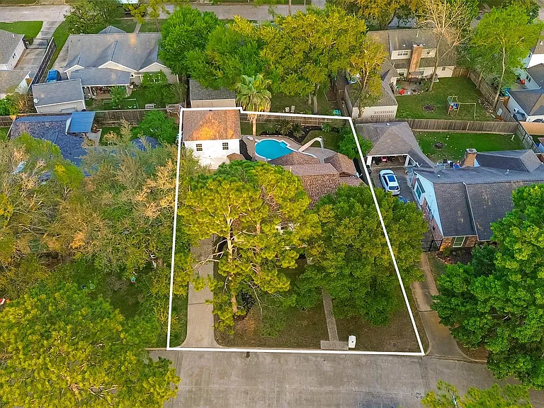 2734 Triway Ln — Photo 48