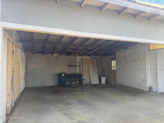 2nd image of 1032 9th St