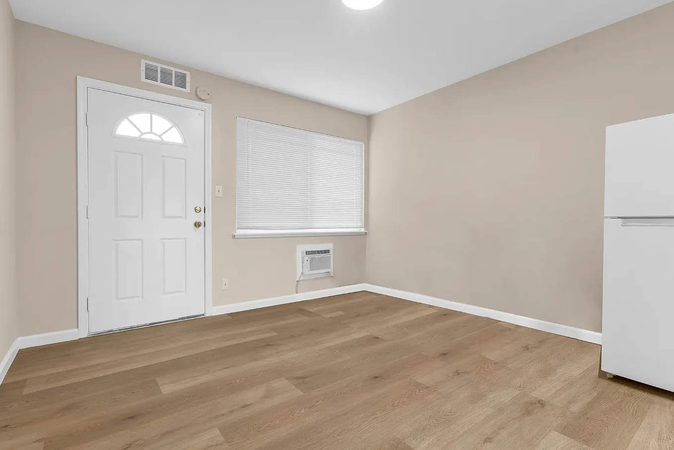 1 bed, $1,980 — Photo 2