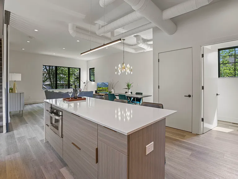 464 South Ln — Photo 18
