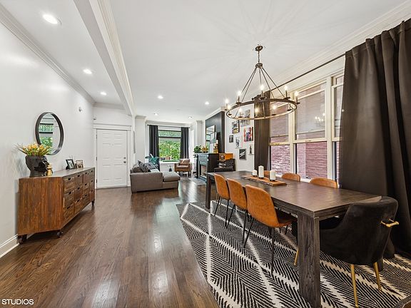 4th image of 1422 N Hoyne Ave #1