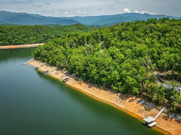 83 Lakeview Trl, Bryson City, NC 28713
