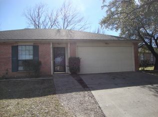 9905 Caravelle Ct, Fort Worth, TX 76108