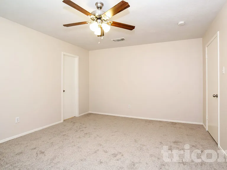 3206 Sedgeborough Dr — Photo 10