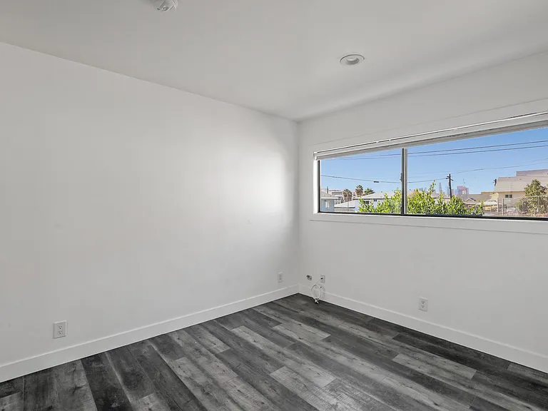 215 N Fickett St #E — Photo 13