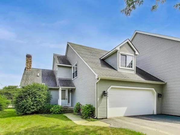 640 Wilbur Ct, Gurnee, IL 60031